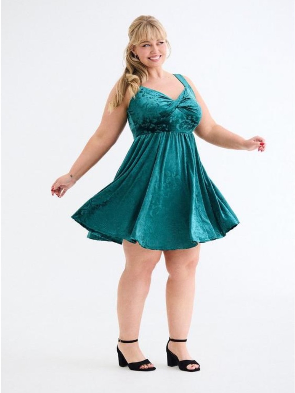 Torrid Retro Chic Twist Front Velour Dress Floral Botanical Garden Green